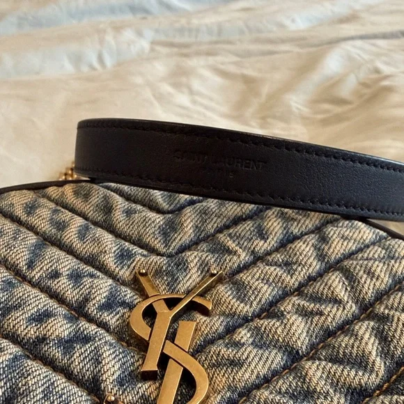 Yves Saint Laurent Black and Gold Chevron Crossbody Bag - Picture 2 of 4